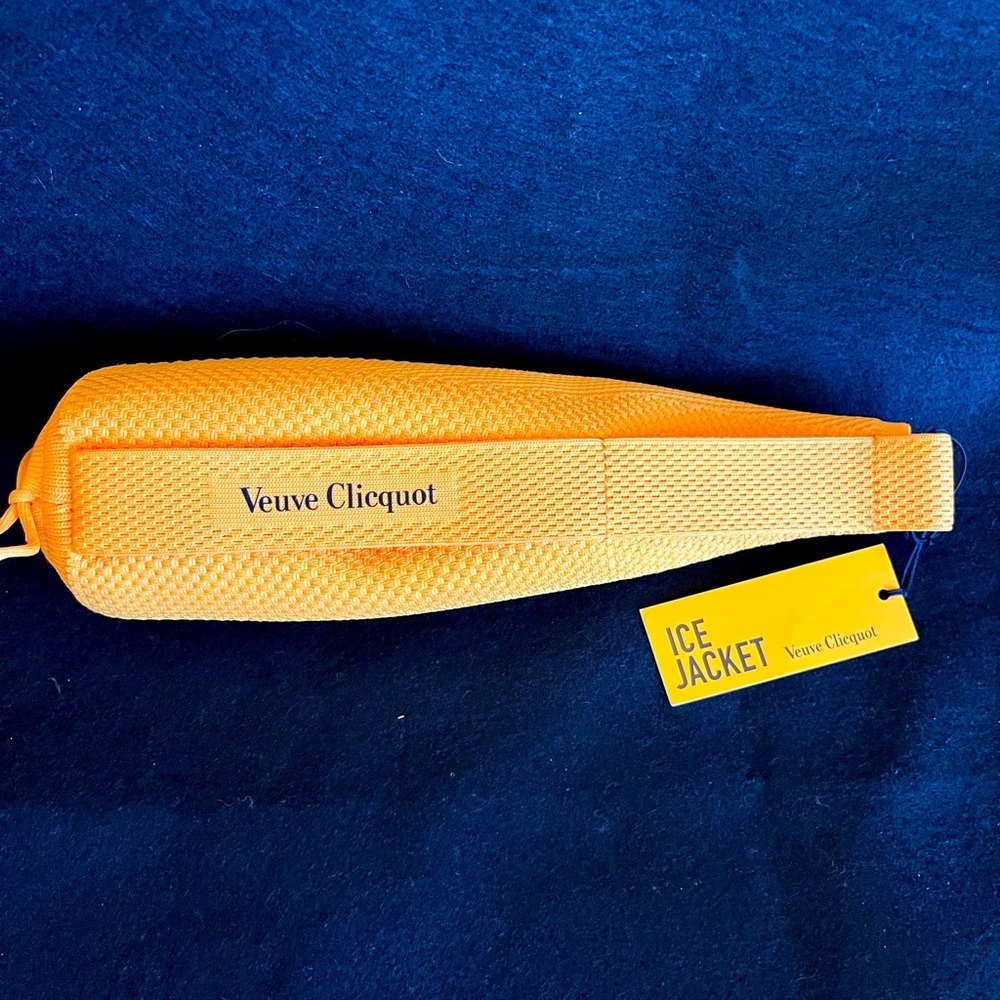 Veuve Clicquot Champagne Ice Jacket Bottle Holder NWT